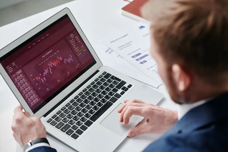 When the Model Says One Thing and the Field Says Another: The Limits of Analytics in Sports Betting